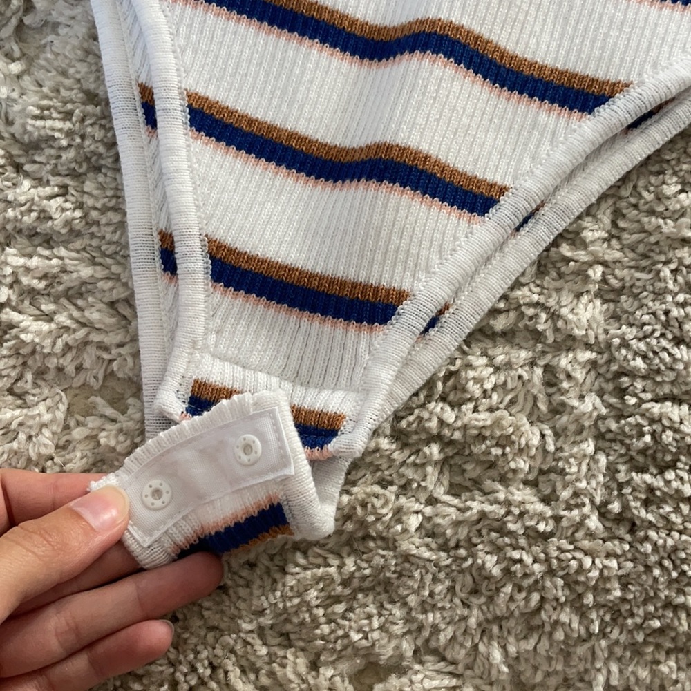 PacSun Ribbed Bodysuit - Picture 5 of 6